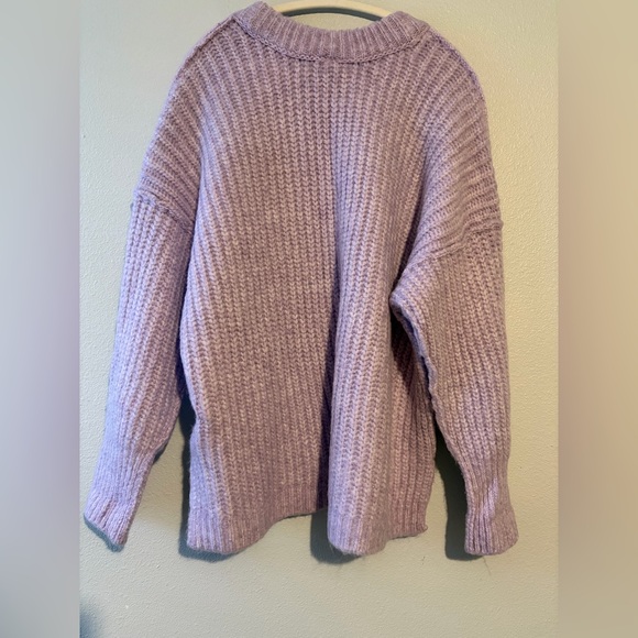 Free people 
Blue Bell V-Neck Sweater - Picture 4 of 4